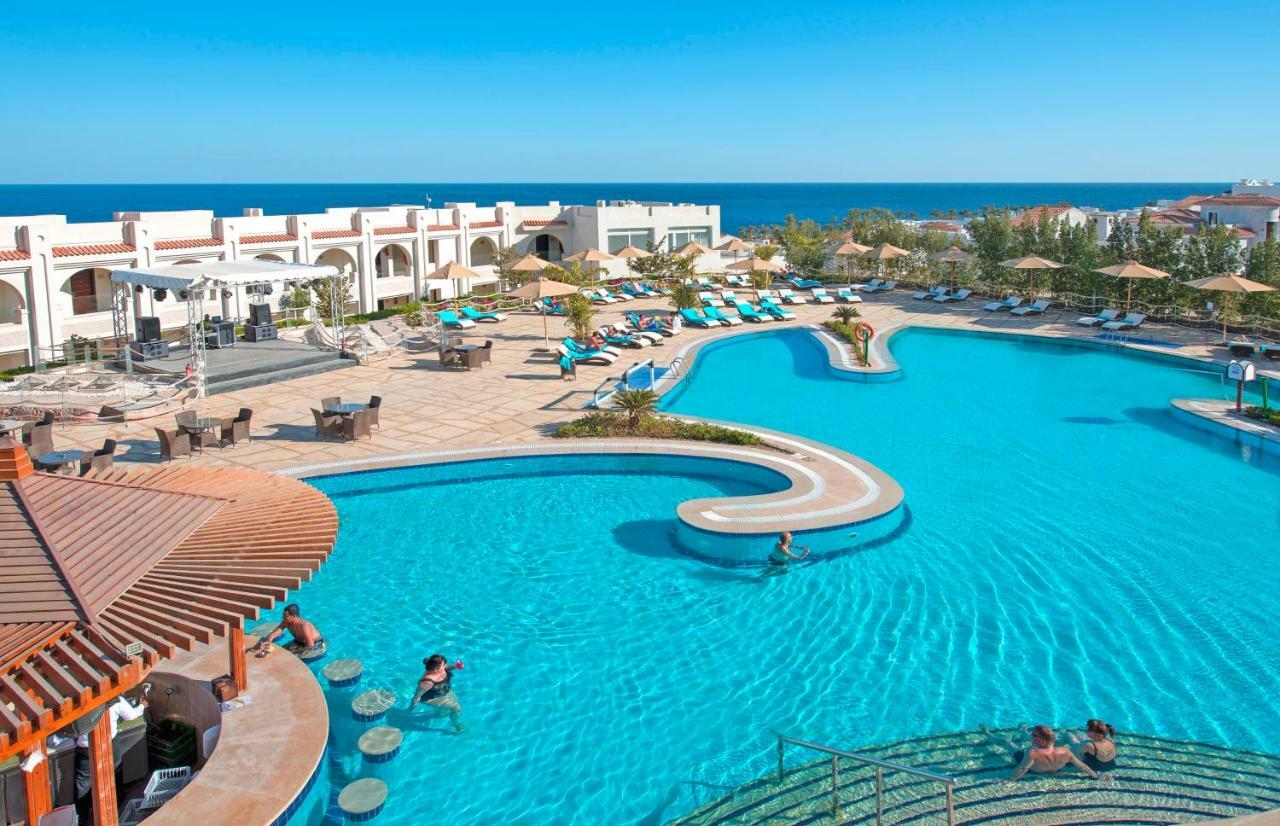 Sunrise Montemare Resort -Grand Select (Adults Only) Sharm el-Sheikh Luaran gambar A swimming pool at a resort in Egypt